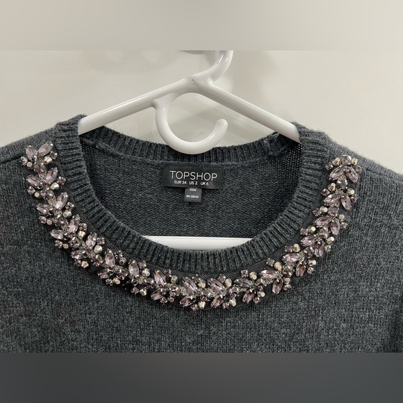 Topshop Women’s Sweater with Embellished Rhinestones Size 2 - Picture 3 of 7